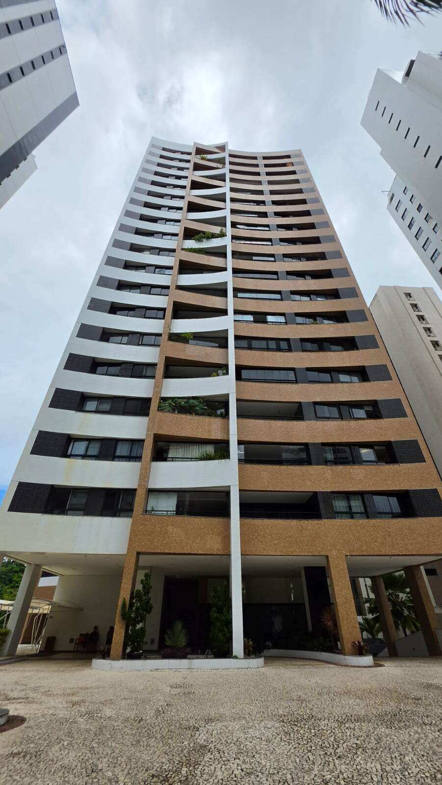 Apartamento 2 Suítes Itaigara 117m² Decorado Alto do Parque Mar de Santorini Reg. Pituba