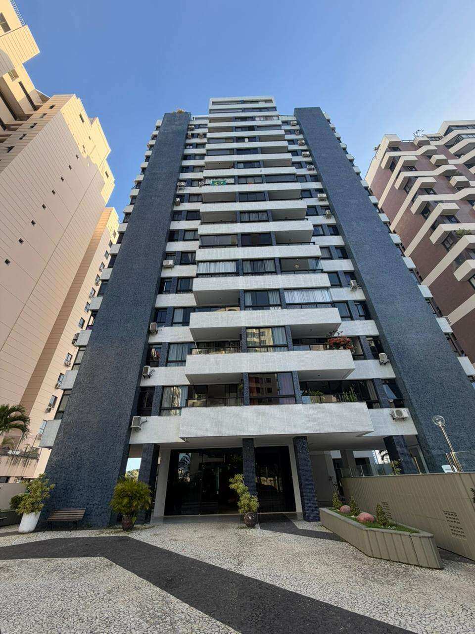 Apartamento Alto do Itaigara 3 Quartos 120m² Mansão Heitor Vila Lobos Reg. Pituba Caminho das Árvores