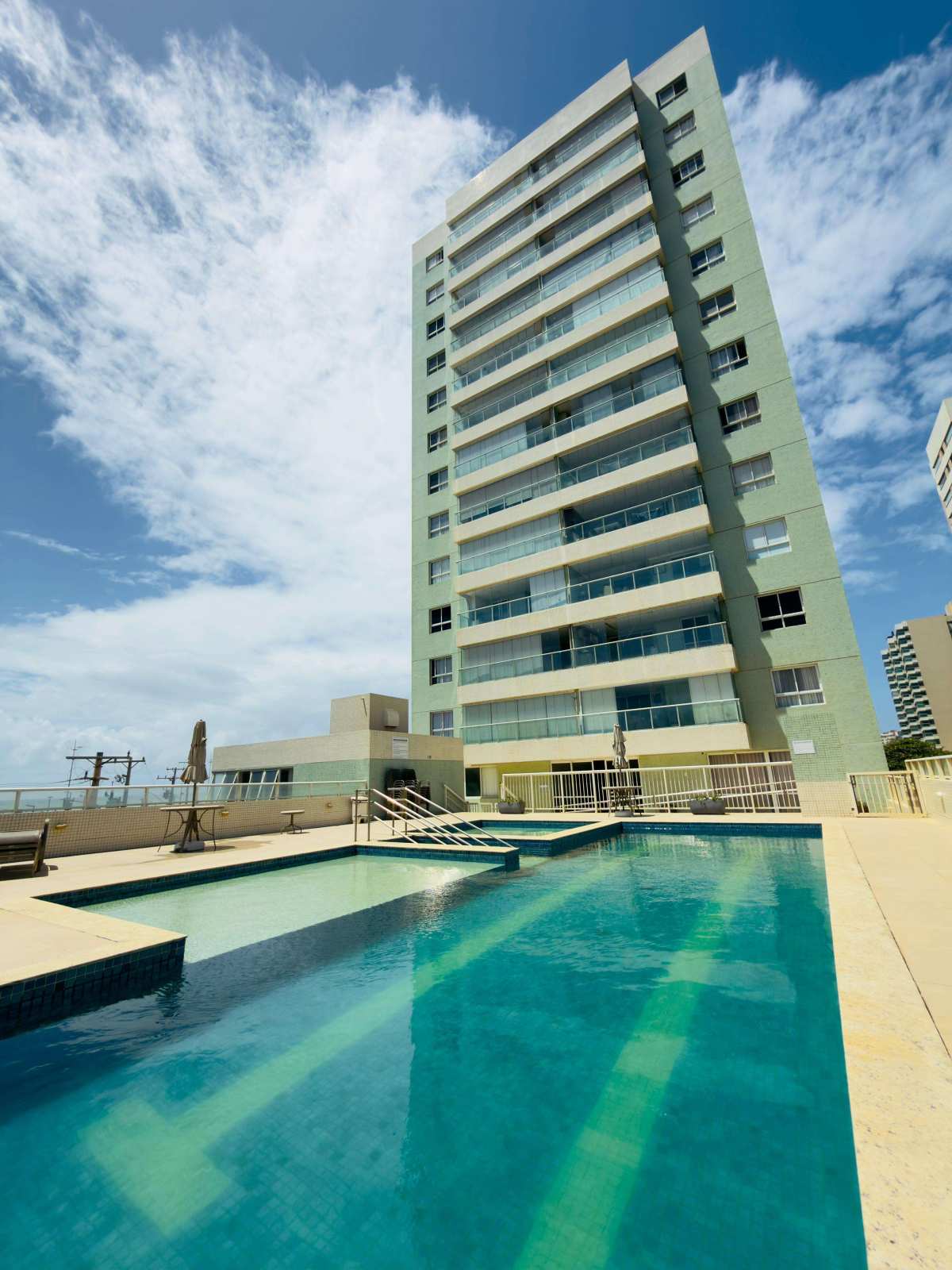 Apartamento Armação Bahia Mar Decorado 3 Quartos 109m² Reg Costa Azul