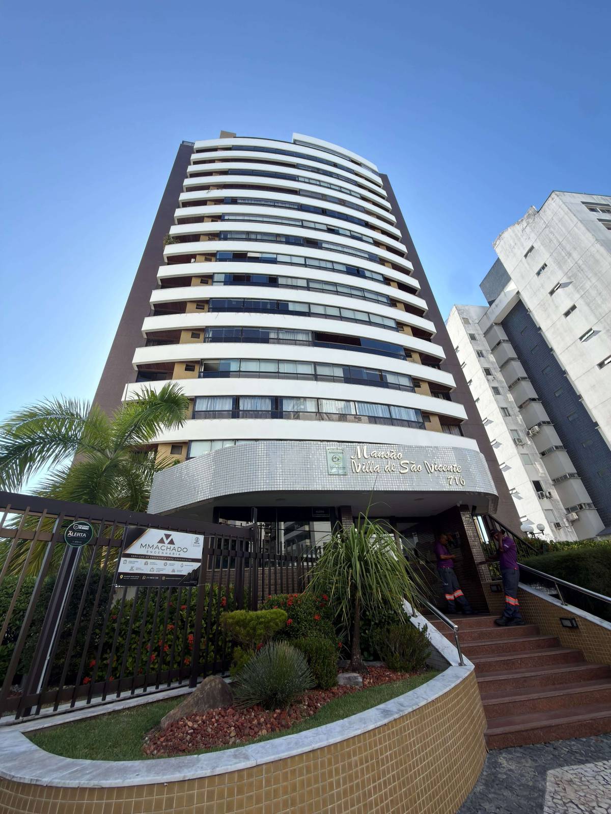 Apartamento Caminho das Árvores 4 Suítes 198m² Decorado Mansão Villa de São Vicente Reg. Pituba Itaigara