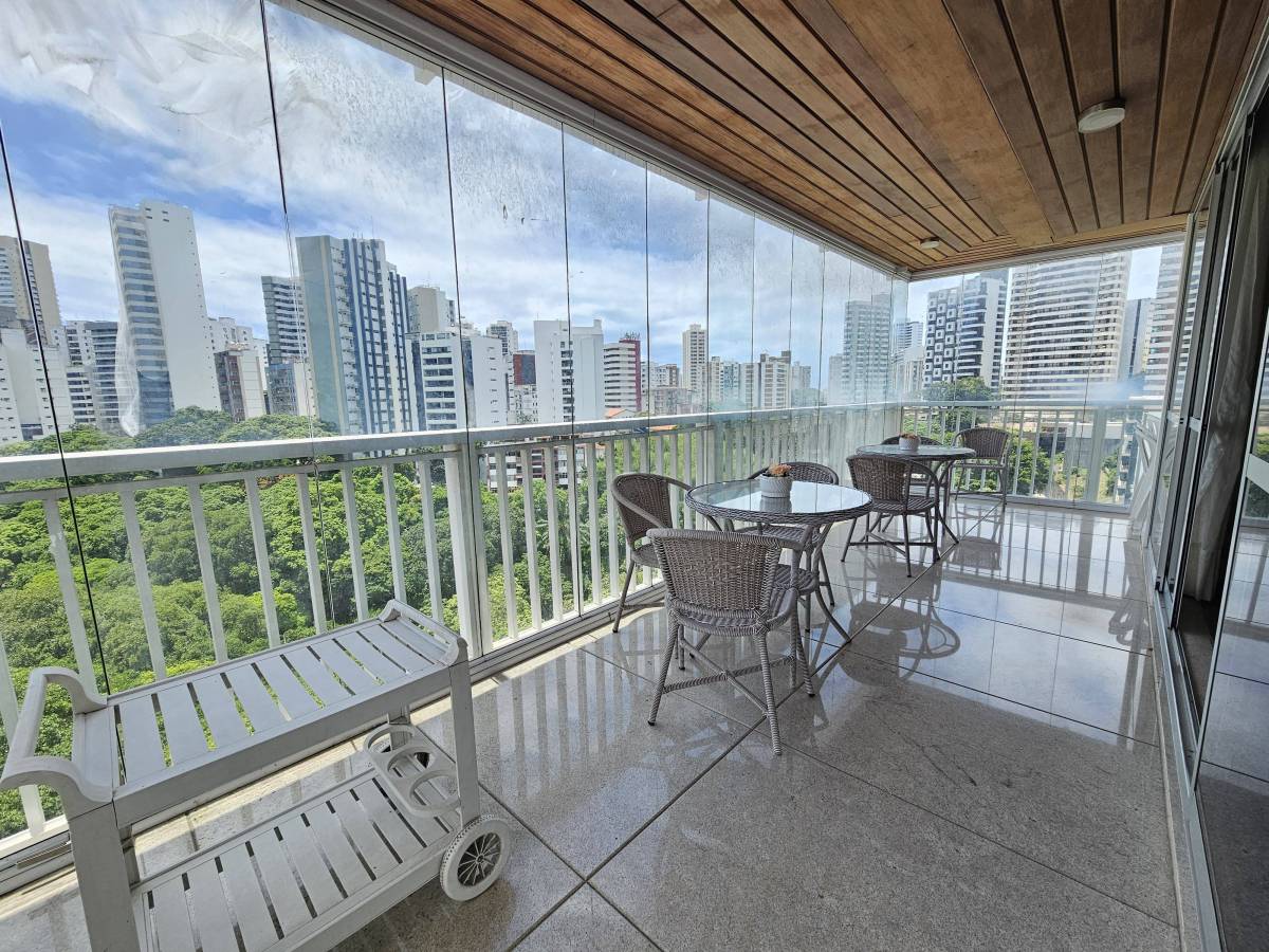 Apartamento Canela Palazzo Roma 4 Quartos 260m² Reg. Graça