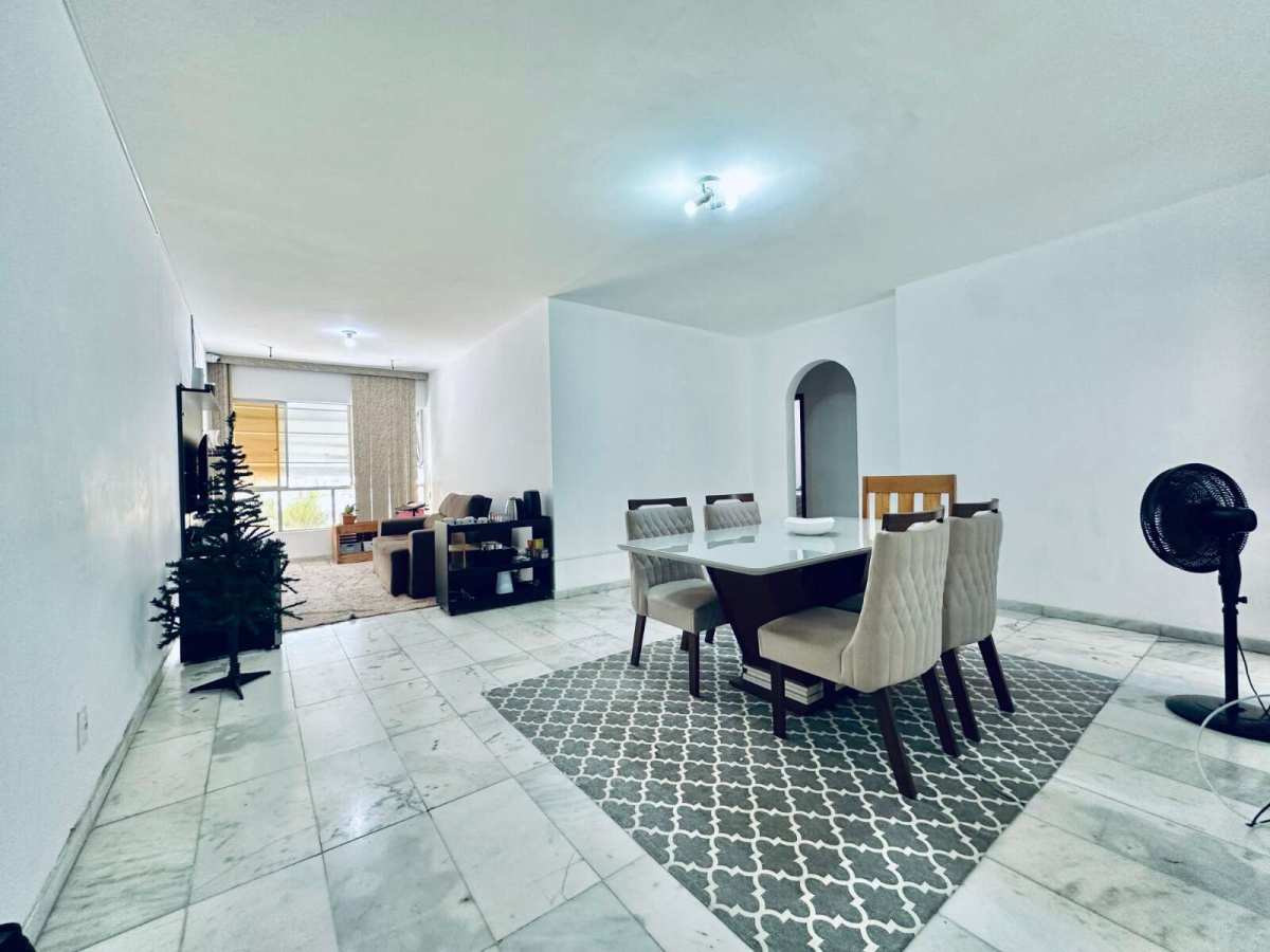 Apartamento Costa Azul 3 quartos 135m² Ed. Karina Reg. Shopping Salvador, Av. Tancredo Neves Stiep - Iuri Imóveis