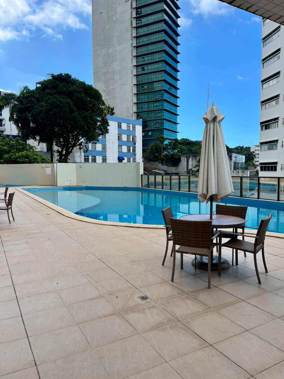Apartamento Felicitá Garibaldi 2 Quartos 69m² Decorado Reg. Rio Vermelho Federação - Iuri Imóveis