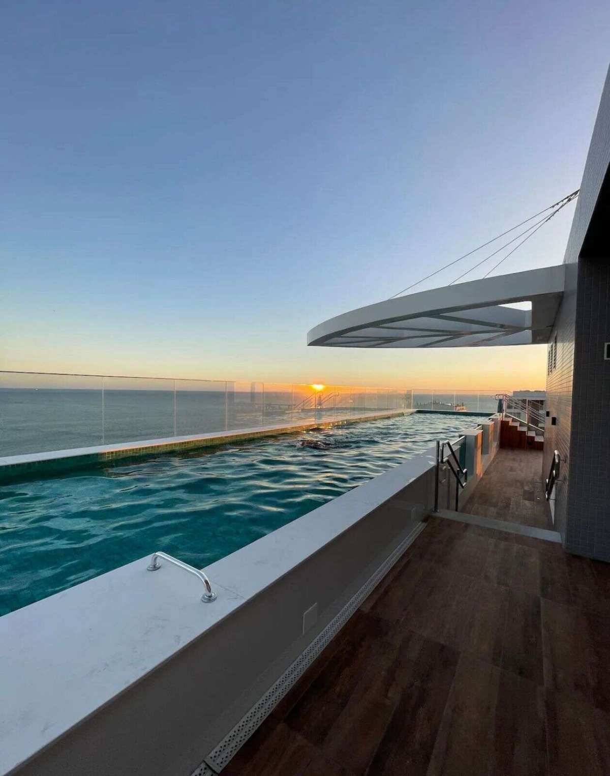 Apartamento Nau Barra Life Style 1 Quarto 83m² Vista Mar Nascente Barra / Ondina