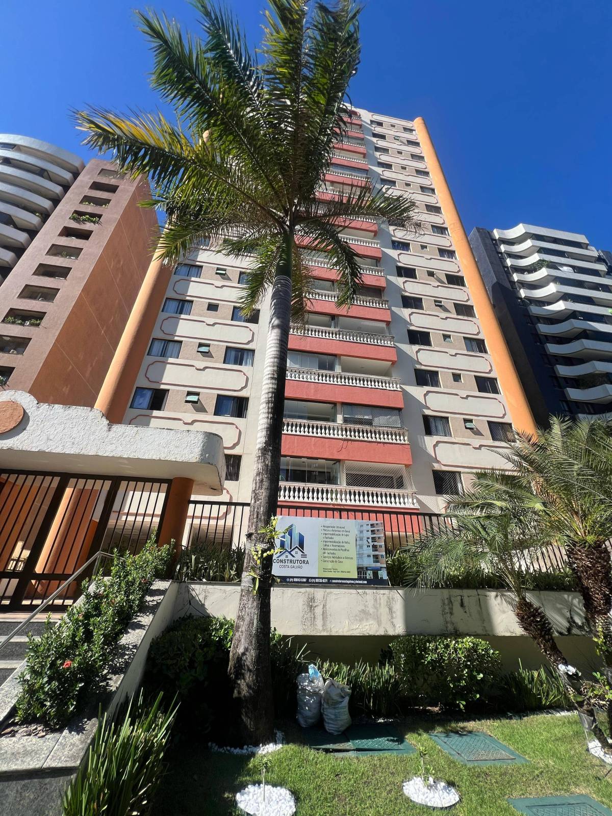 Apartamento Pituba Ville 3 Quartos 97m2 Decorado Torre Toscana - Iuri Imóveis