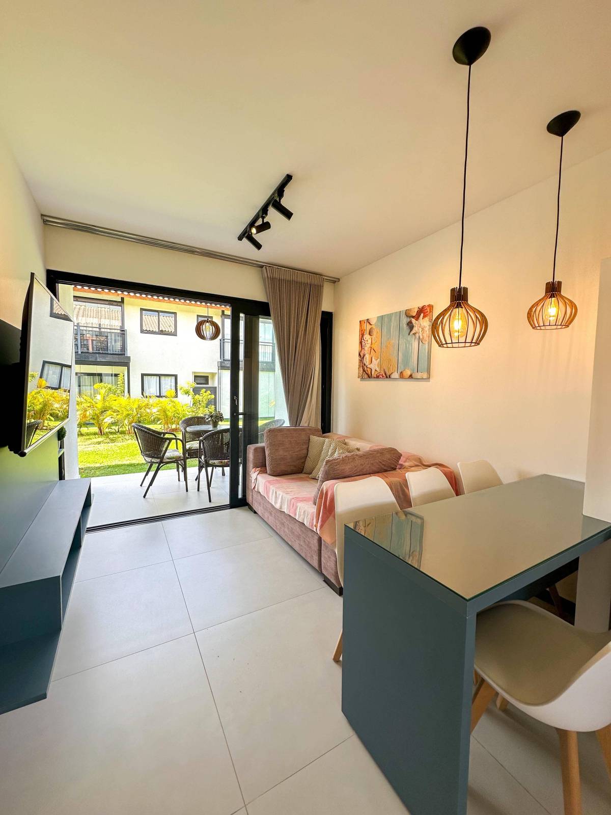 Apartamento Praia do Forte 2 Quarto 54m2 Decorado Mobiliado Vila da Lagoa