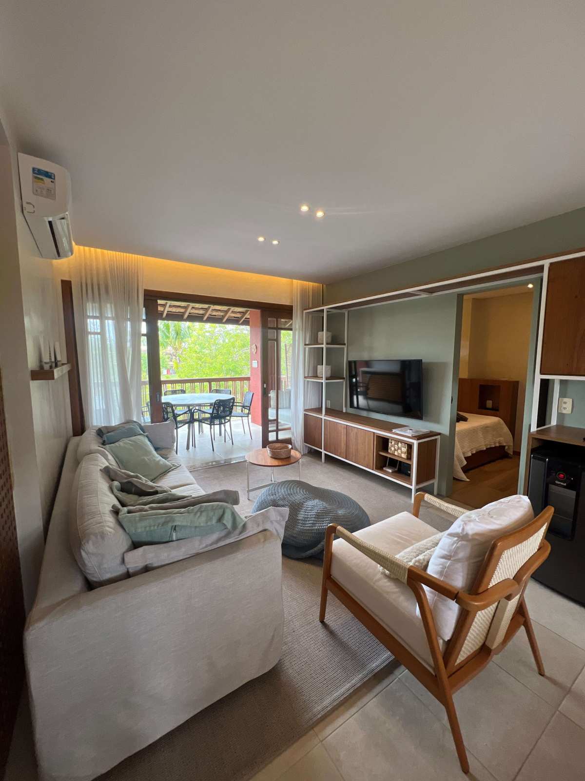 Apartamento Praia do Forte 3 Quarto 112m² Decorado Finamente Village das Acácias