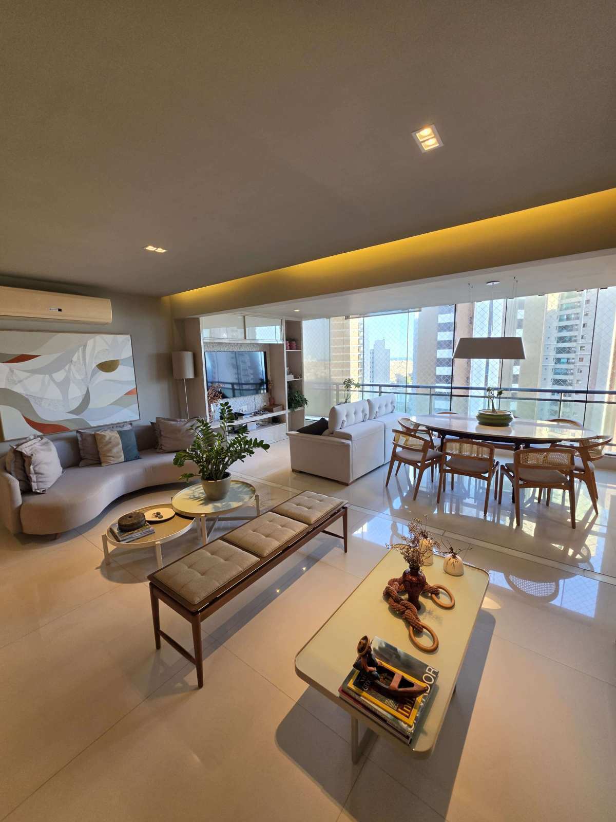 Apartamento Provence Horto Florestal 3 suítes 149m² Nascente vista mar finamente decorado 3 Vagas - Iuri Imóveis