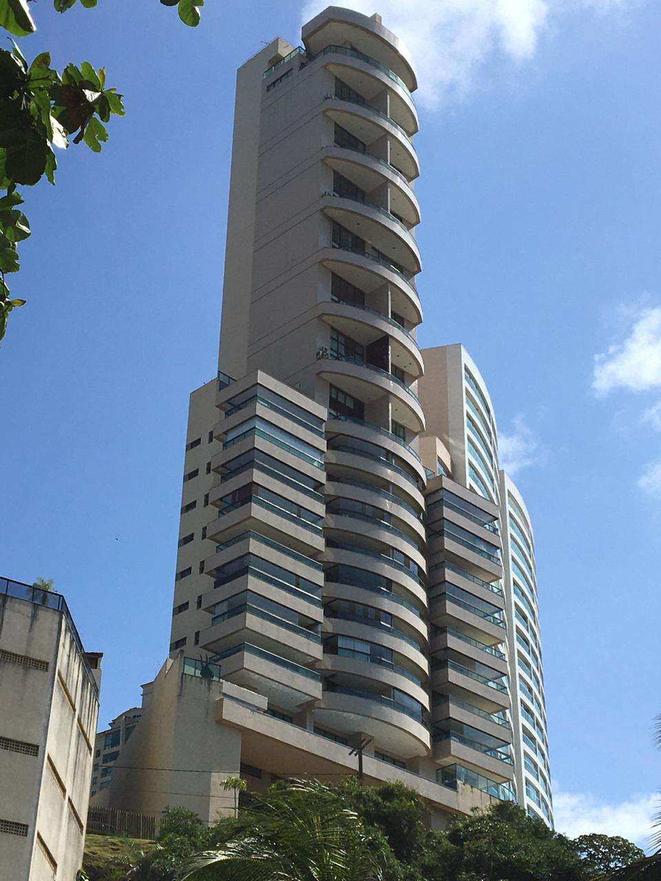 Apartamento Rio Vermelho Exclusive 1 Quarto 74m² Nascente Vista Mar  Finamente Decorado - Iuri Imóveis