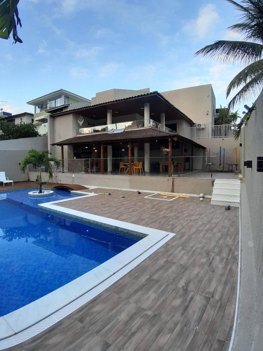 Casa Nova Triplex Linda Vilas do Atlântico 7 Quartos 750m² Decorada Piscina Lauro de Freitas - Iuri Imóveis