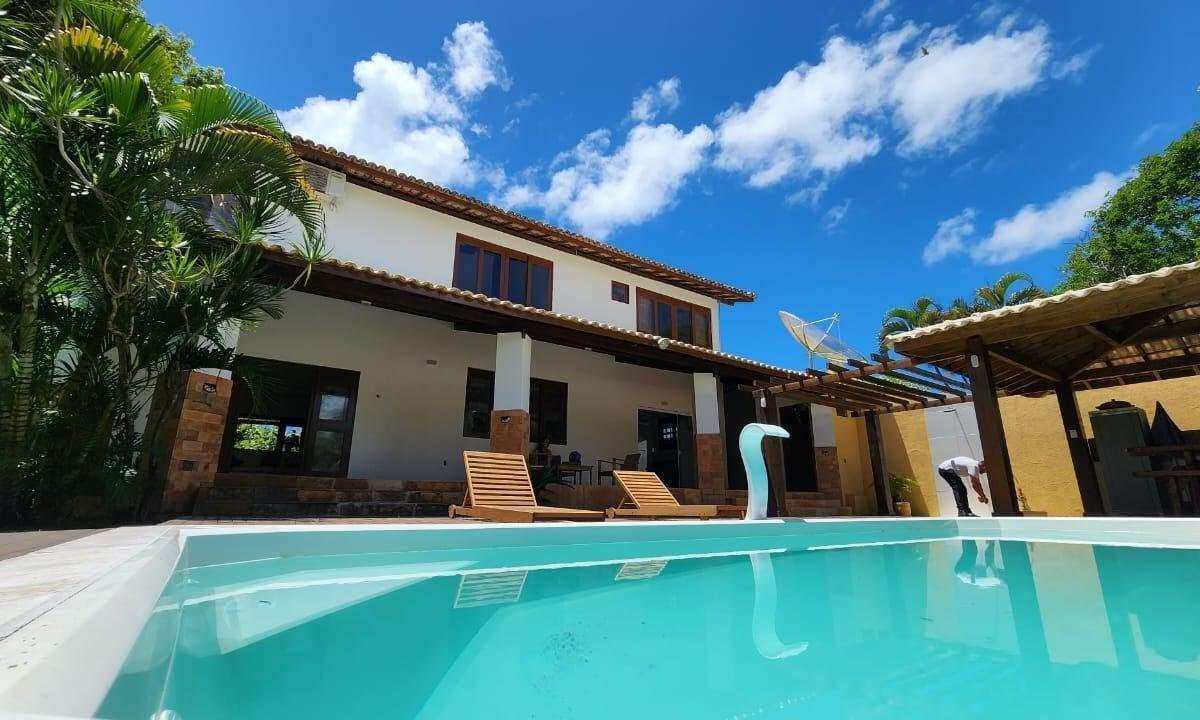 Casa Paraíso Guarajuba 6 Quartos 1.000m² Decorada Reg Praia do Forte Estrada do Coco / Linha Verde