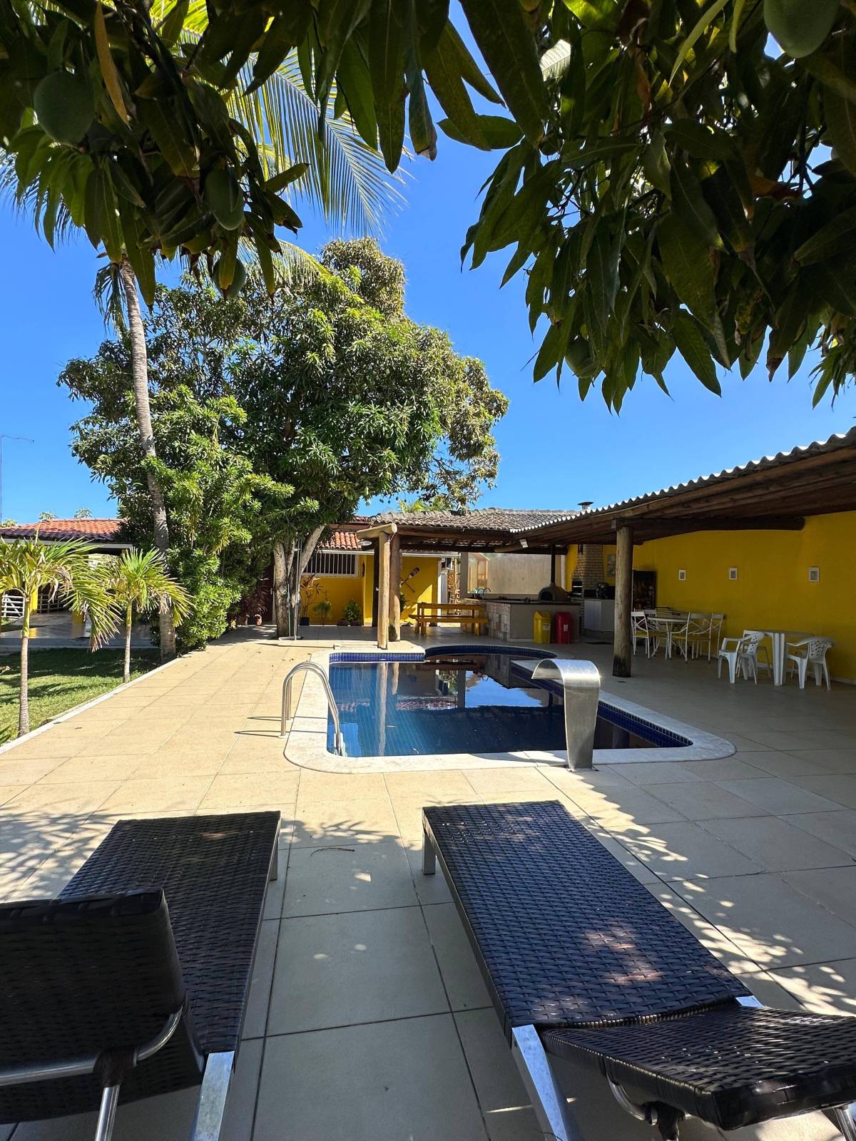 Cond. Águas Guarajuba 4 Quartos 1000m² Estrada do Coco Linha Verde Praia do Forte - Iuri Imóveis