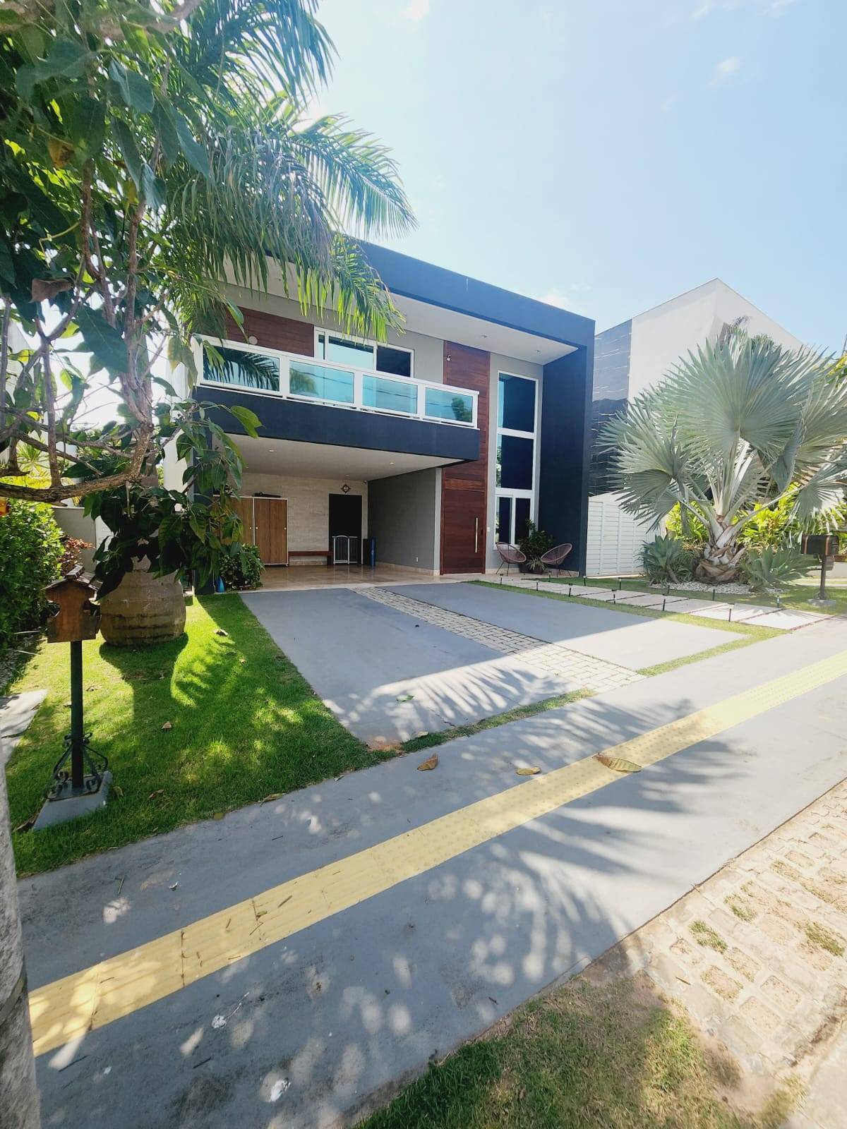 Linda Casa Alphaville 2 com 5 suítes Triplex 573m² Fino Acabamento e Decoração Oportunidade