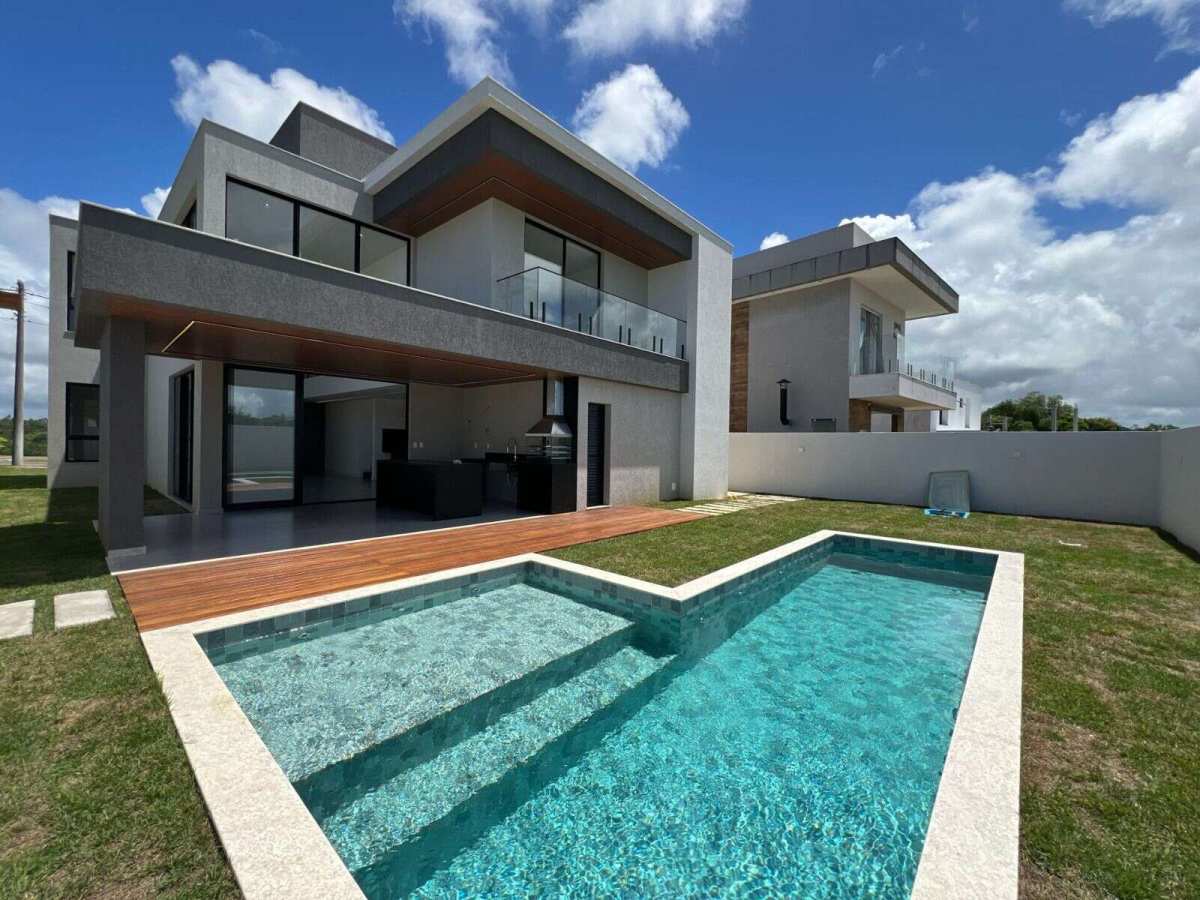 Linda Casa Alphaville Litoral Norte 3 de 4 Suítes 302m² Oportunidade Estrada do Coco / Linha Verde - Iuri Imóveis