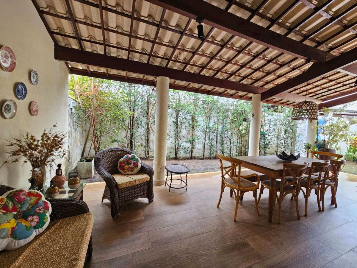 Linda Casa Colina de Patamares 3 Suítes 360m² Reg. Patamares Piatã