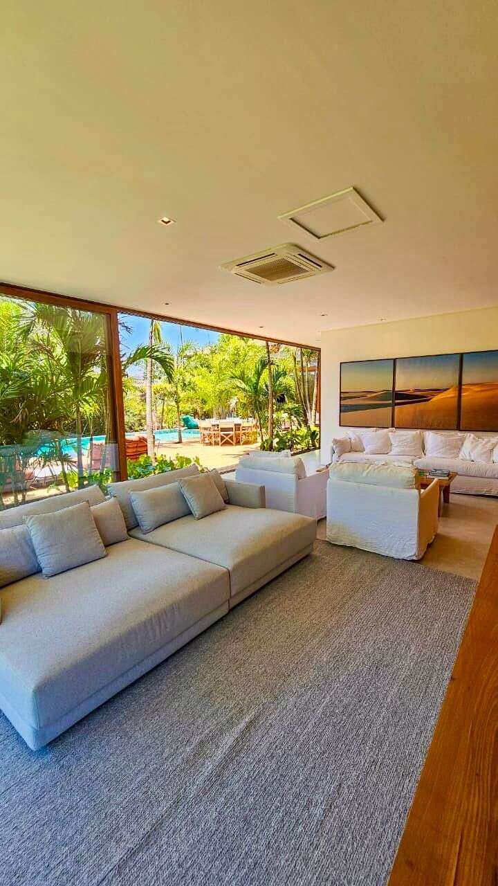 Linda Casa Praia do Forte Praia Bella 5 suítes 750m² Decorada Estrada do Coco / Linha Verde