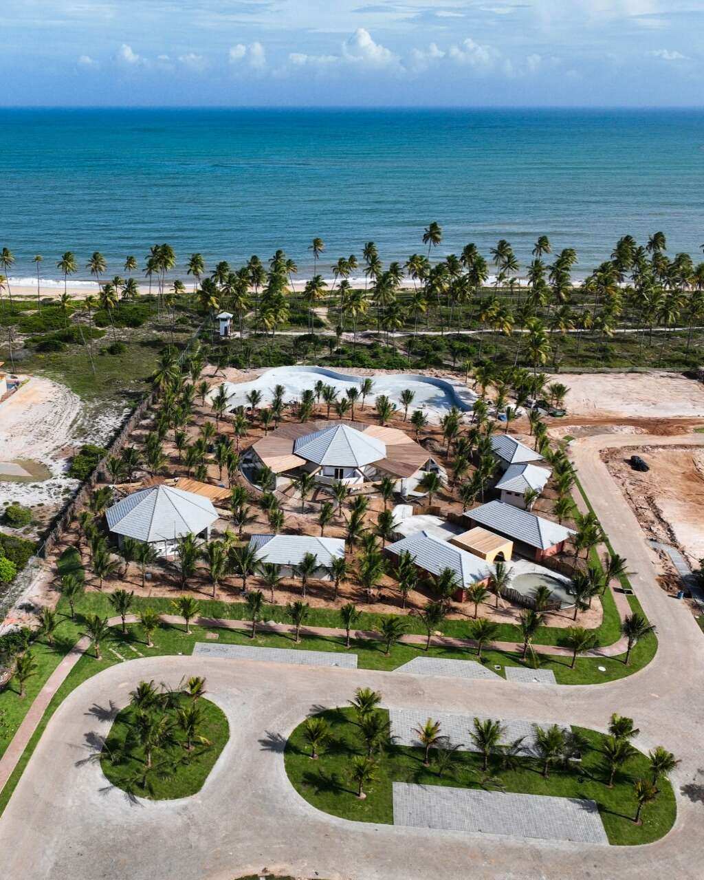 Lote Praia do Castelo 700m² Frente Mar Praia do Forte Oportunidade Estrada do Coco / Linha Verde
