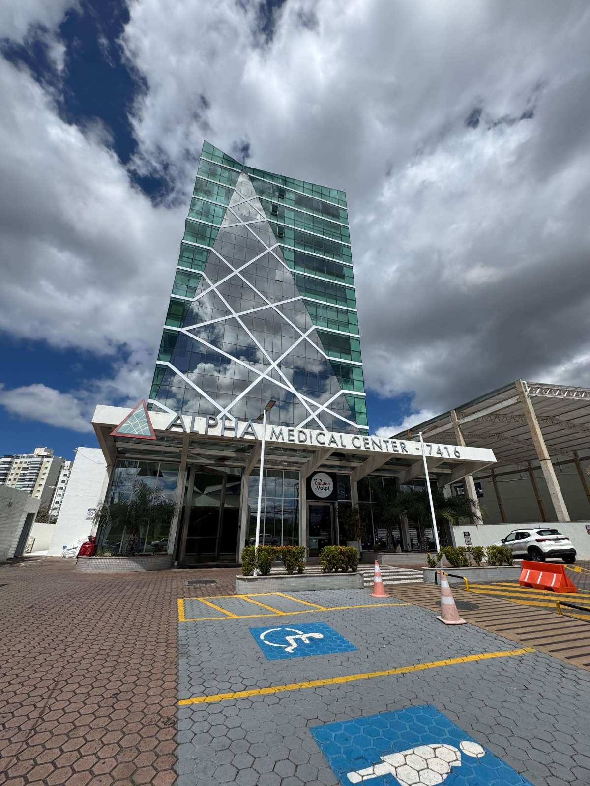 Sala Comercial Cento Médico e Odontológico Alpha Medical Center 30m² Alphaville Nascente Oportunidade - Iuri Imóveis